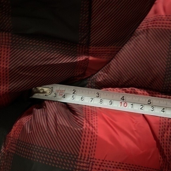 New Old Navy Water-Resistant Frost Free Short Puffer Jacket Red Plaid‌‌‌ - Picture 5 of 8